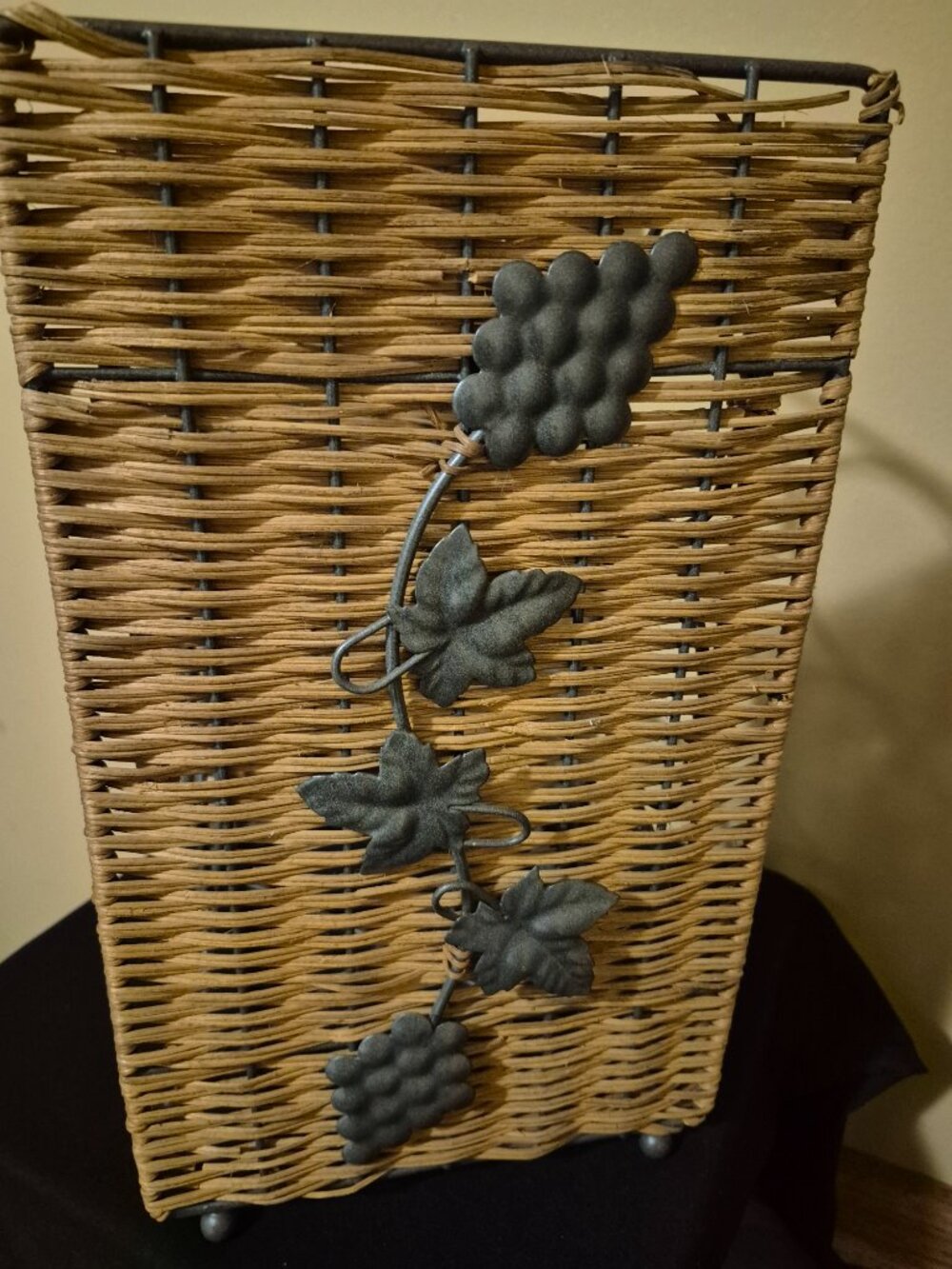 VINTAGE WICKER & METAL WINE RACK (1970's) - Picture 3 of 5